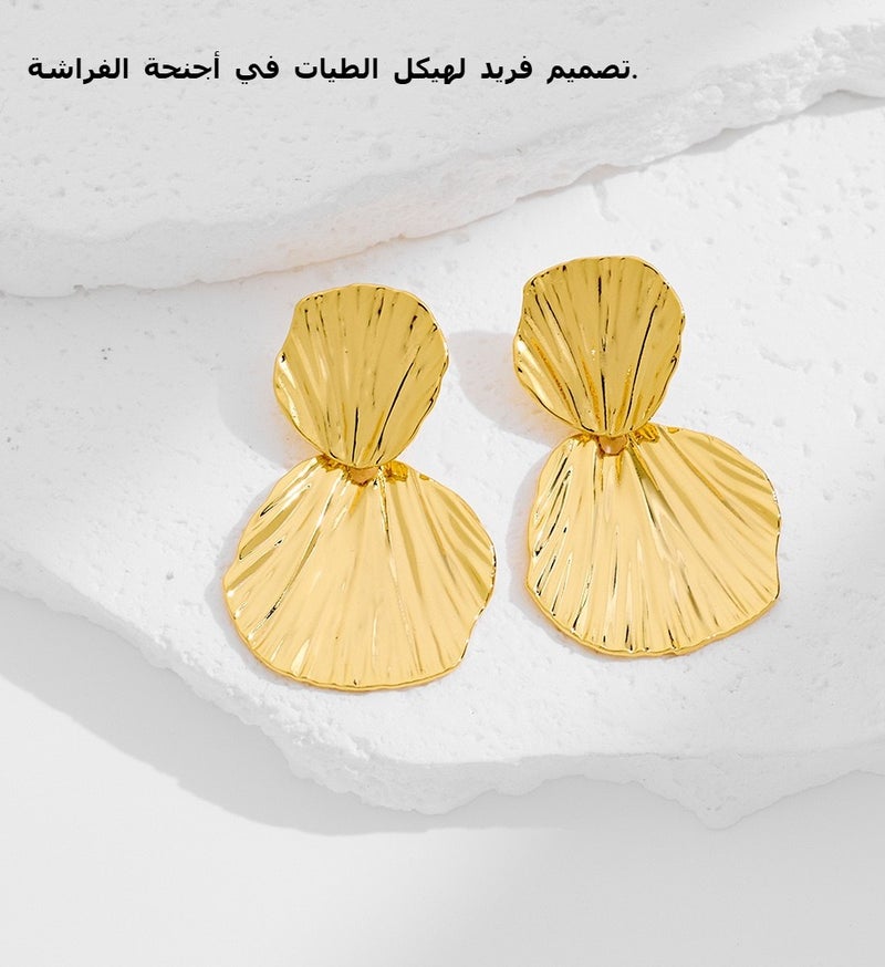 حقل أقراط مطليّة بذهب عيار 24 قيراطاً بتصميم مزدوج الطبقات مطوي على شكل مروحة، تتميز بجمالية شبه رسمية رفيعة للمناسبات المسائية، بتصميم أوروبي وأمريكي للفتيات والسيدات. - Image 3